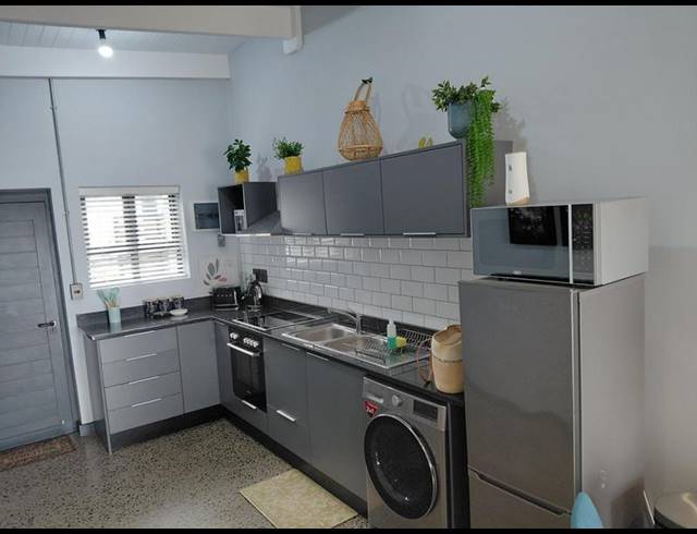 1 BEDROOM APARTMENT FOR SALE IN WEST BEACH